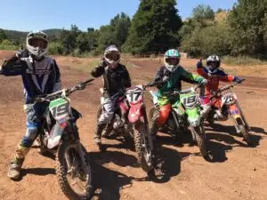 PLUSIEURS TAILLES DE MOTOS
À LA LOCATION